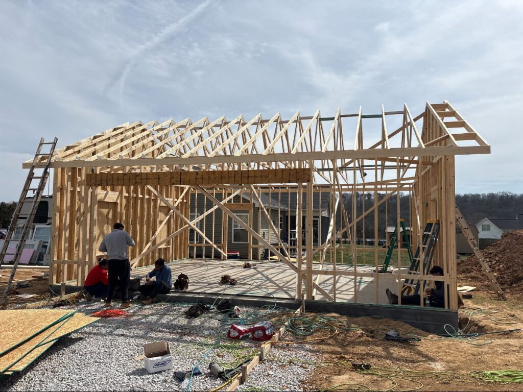 Garage Exterior Home Solutions Roofing & Siding (6)